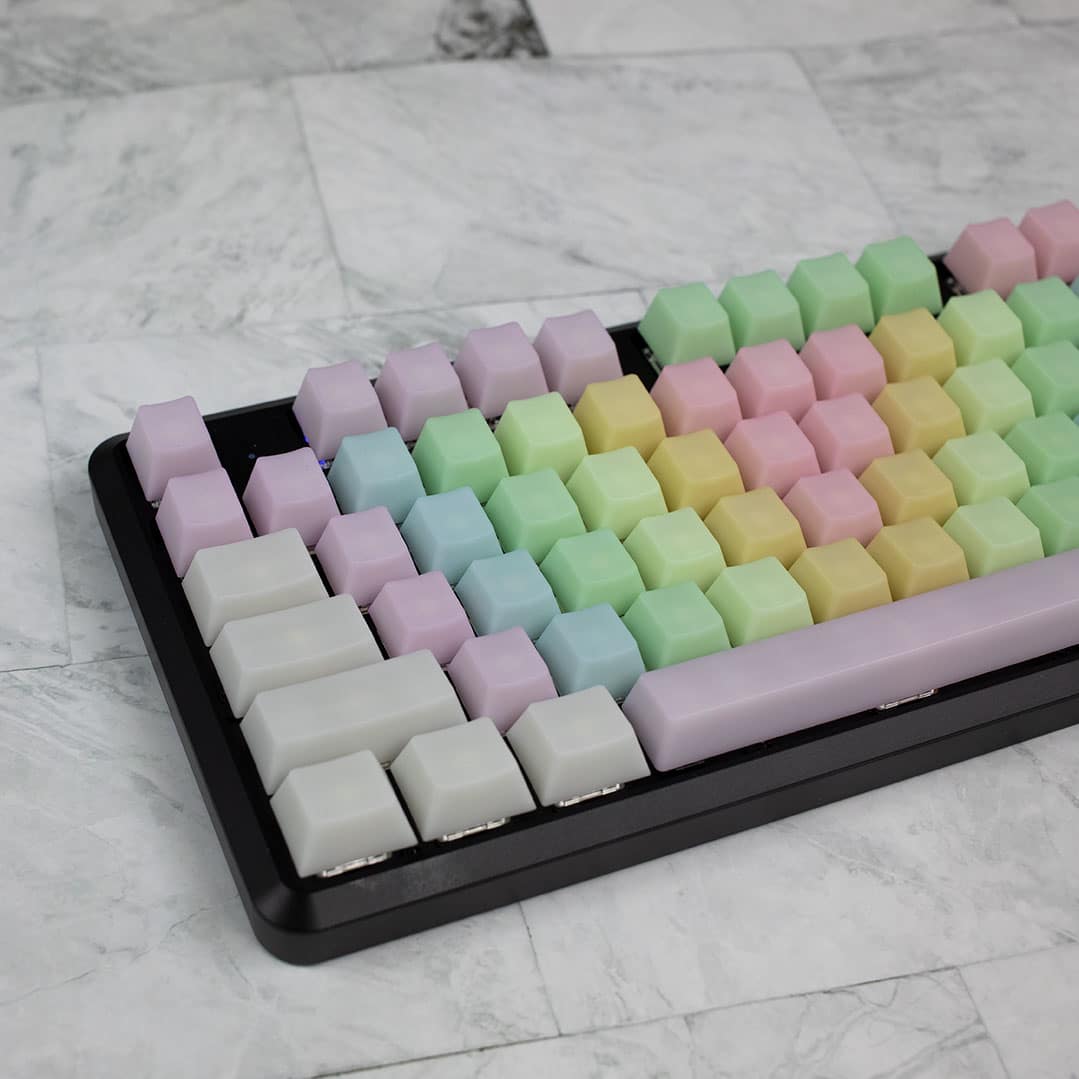 OEM Happy Rainbow POM keycaps profile close | Flashquark Mechanical Keyboard Store OEM Happy Rainbow POM keycaps profile close